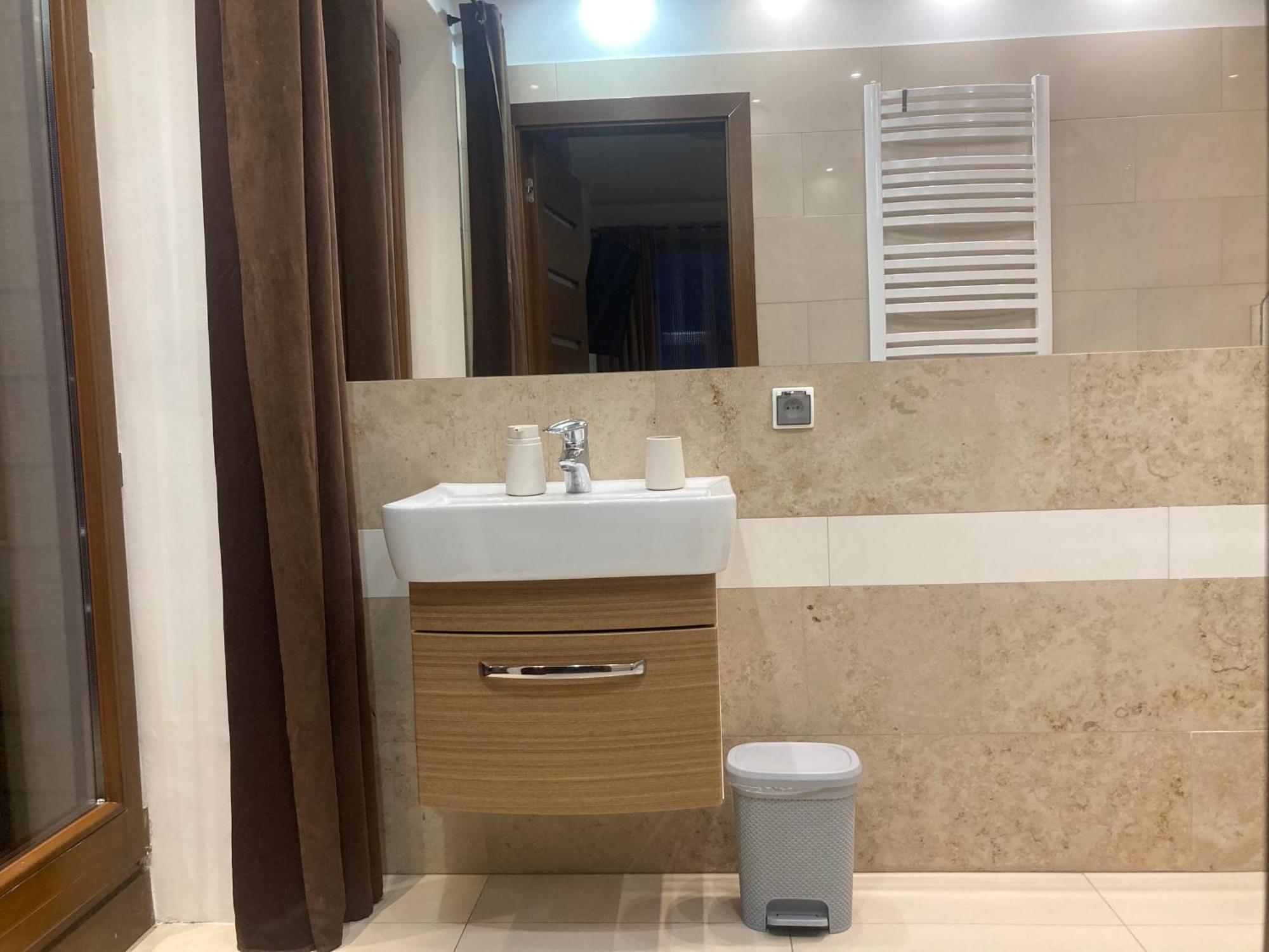 A4 Luxury Apartment Wrocław Eksteriør billede